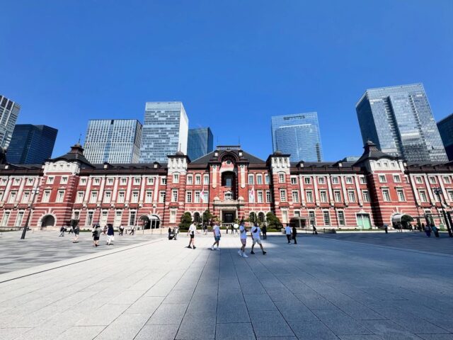 先日、院長の知り合いの先生のクリニックを見学をさせていただきました
今回は少し距離のある東京のクリニックに訪問させてもらいました
常にベストを尽くせるようみんなで頑張っていますが、なかなか前に進めないときもあり、他の施設さんを見せていただくことで、とてもいい刺激をもらえます
本当にありがとうございました
早速、帰ってスタッフと話し合い、色んなことを取り入れて頑張っています

#消化器内視鏡クリニック
#京都市中京区#京都市役所
#烏丸御池#京阪三条
#消化器内科#内視鏡
#胃カメラ#大腸カメラ
#各種健康診断
#看護師#正社員
#看護師#パートスタッフ
#事務#正社員
#事務#パートスタッフ
#早期入職
#転職#中途採用
#東京
#都会〜な気分
#クリニック見学
#刺激もらいました
#すごいがいっぱい